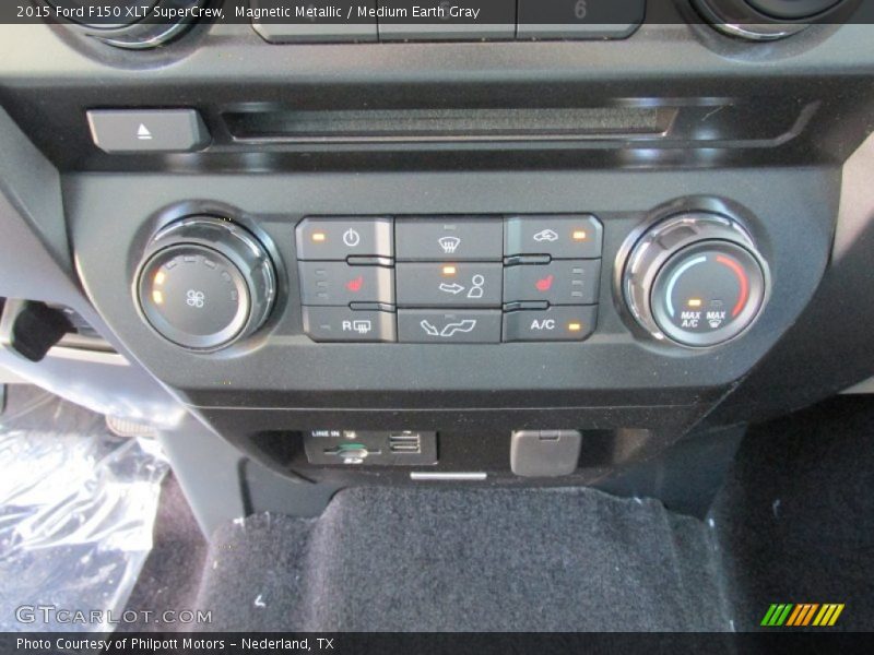 Magnetic Metallic / Medium Earth Gray 2015 Ford F150 XLT SuperCrew