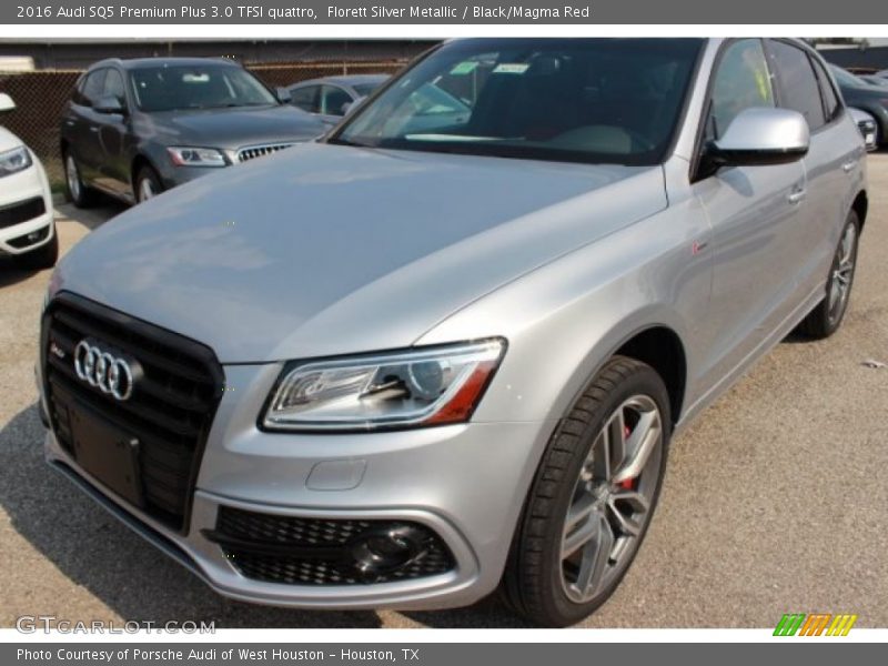 Front 3/4 View of 2016 SQ5 Premium Plus 3.0 TFSI quattro