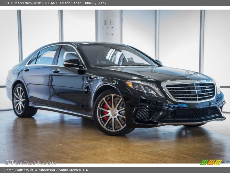 Front 3/4 View of 2016 S 63 AMG 4Matic Sedan