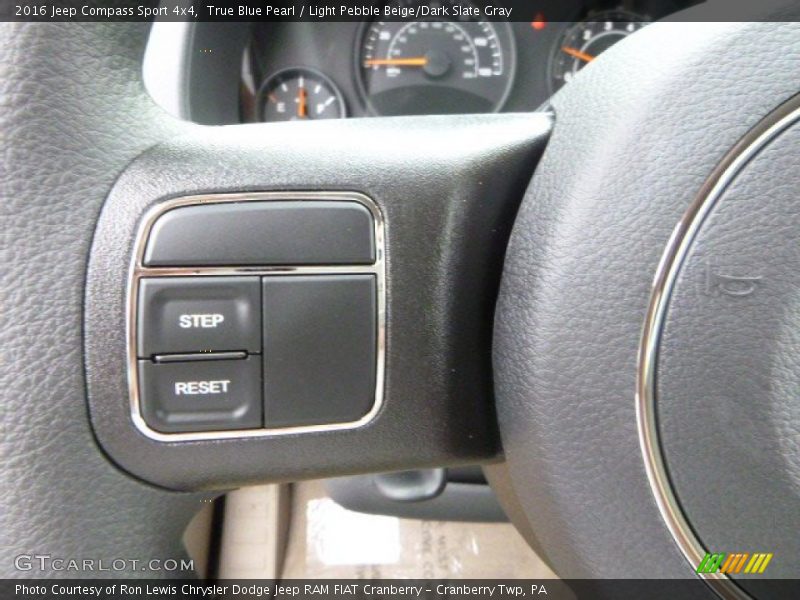 Controls of 2016 Compass Sport 4x4