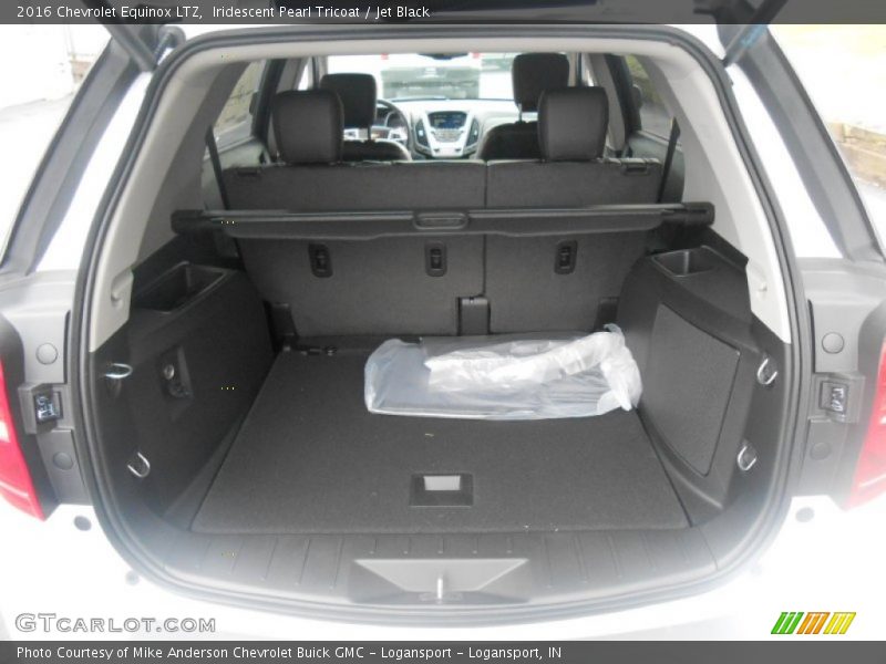 Iridescent Pearl Tricoat / Jet Black 2016 Chevrolet Equinox LTZ
