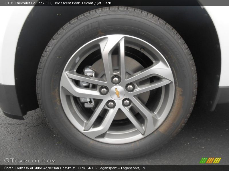 Iridescent Pearl Tricoat / Jet Black 2016 Chevrolet Equinox LTZ