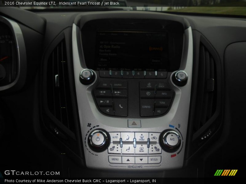 Iridescent Pearl Tricoat / Jet Black 2016 Chevrolet Equinox LTZ
