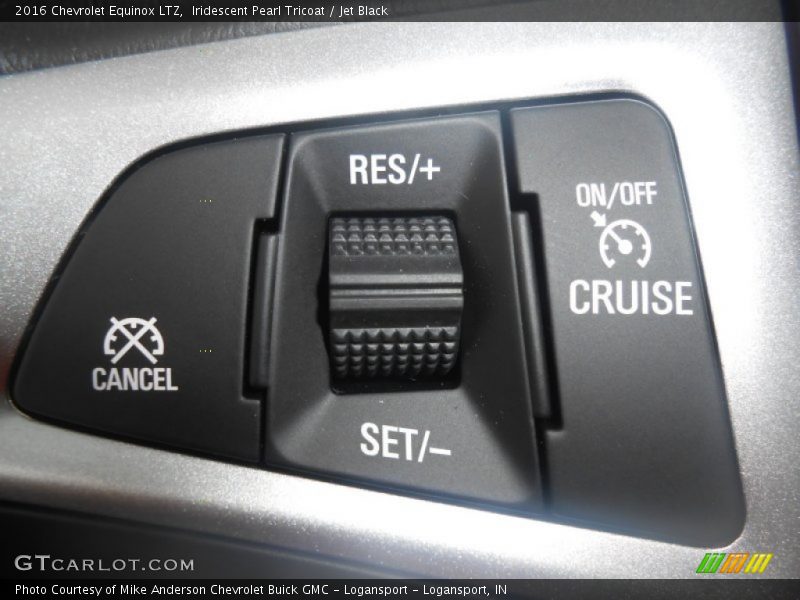 Iridescent Pearl Tricoat / Jet Black 2016 Chevrolet Equinox LTZ