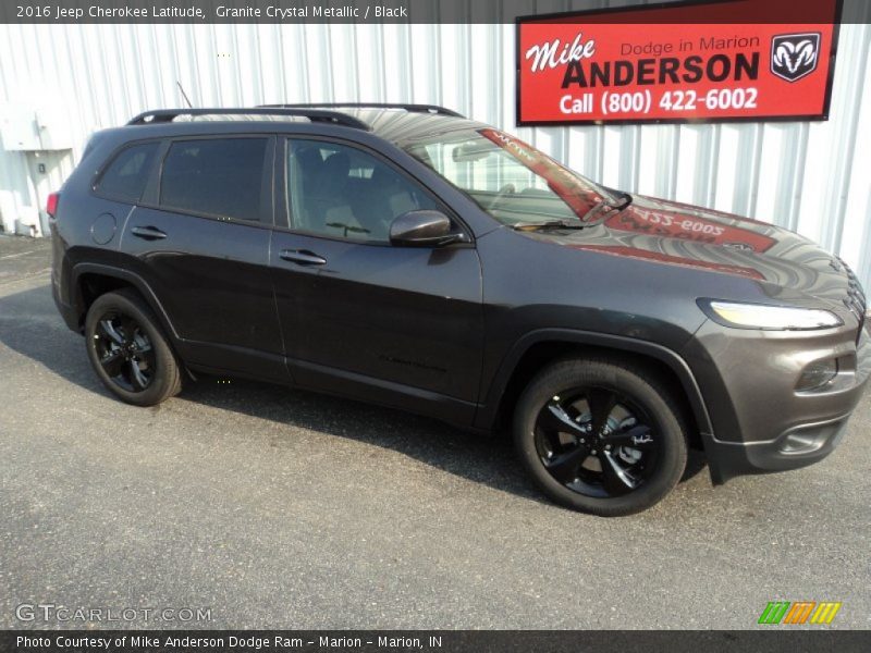 Granite Crystal Metallic / Black 2016 Jeep Cherokee Latitude