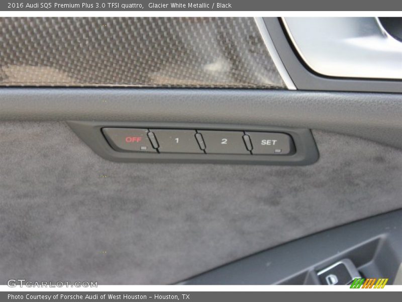 Glacier White Metallic / Black 2016 Audi SQ5 Premium Plus 3.0 TFSI quattro