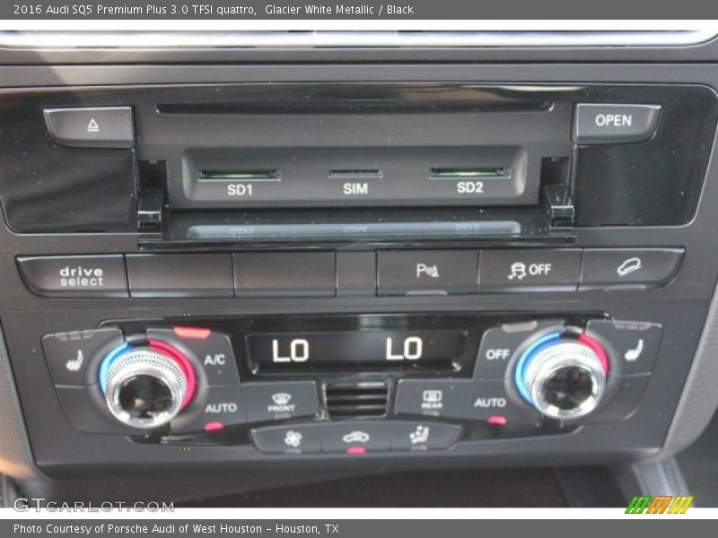 Glacier White Metallic / Black 2016 Audi SQ5 Premium Plus 3.0 TFSI quattro