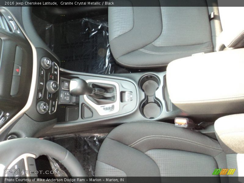 Granite Crystal Metallic / Black 2016 Jeep Cherokee Latitude