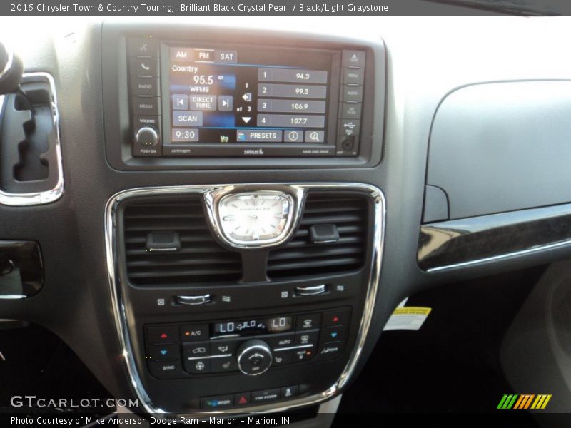Brilliant Black Crystal Pearl / Black/Light Graystone 2016 Chrysler Town & Country Touring