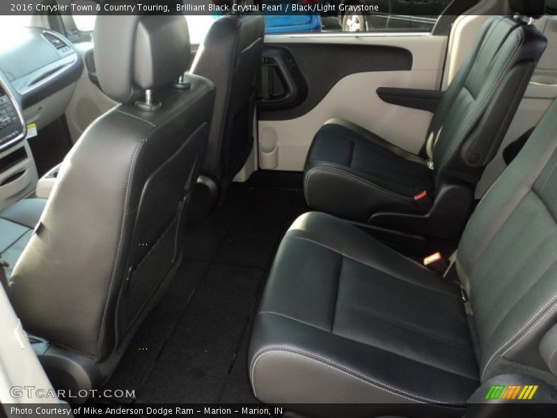 Brilliant Black Crystal Pearl / Black/Light Graystone 2016 Chrysler Town & Country Touring