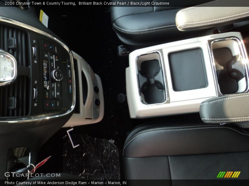 Brilliant Black Crystal Pearl / Black/Light Graystone 2016 Chrysler Town & Country Touring