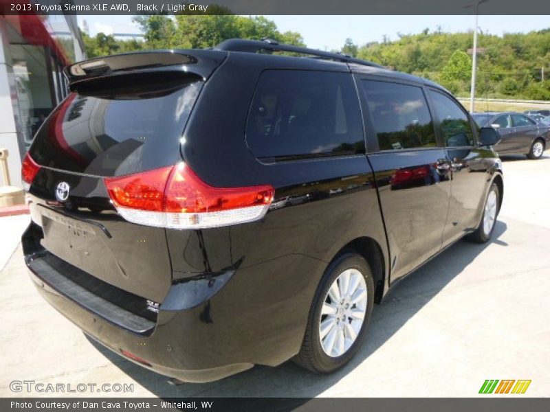 Black / Light Gray 2013 Toyota Sienna XLE AWD