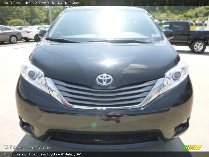 Black / Light Gray 2013 Toyota Sienna XLE AWD