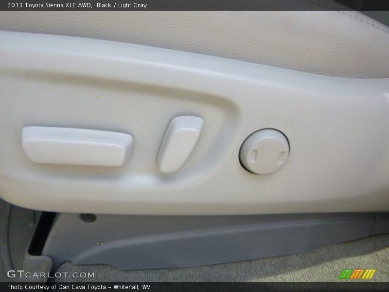 Black / Light Gray 2013 Toyota Sienna XLE AWD