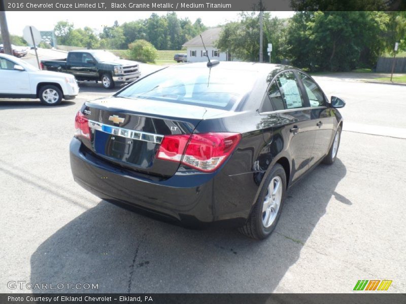 Black Granite Metallic / Medium Titanium 2016 Chevrolet Cruze Limited LT