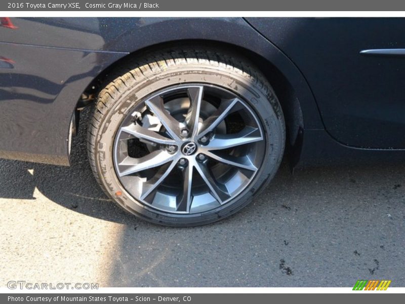 Cosmic Gray Mica / Black 2016 Toyota Camry XSE
