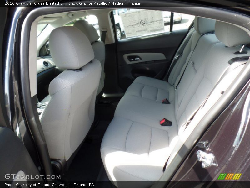 Black Granite Metallic / Medium Titanium 2016 Chevrolet Cruze Limited LT