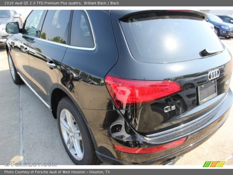 Brilliant Black / Black 2016 Audi Q5 2.0 TFSI Premium Plus quattro