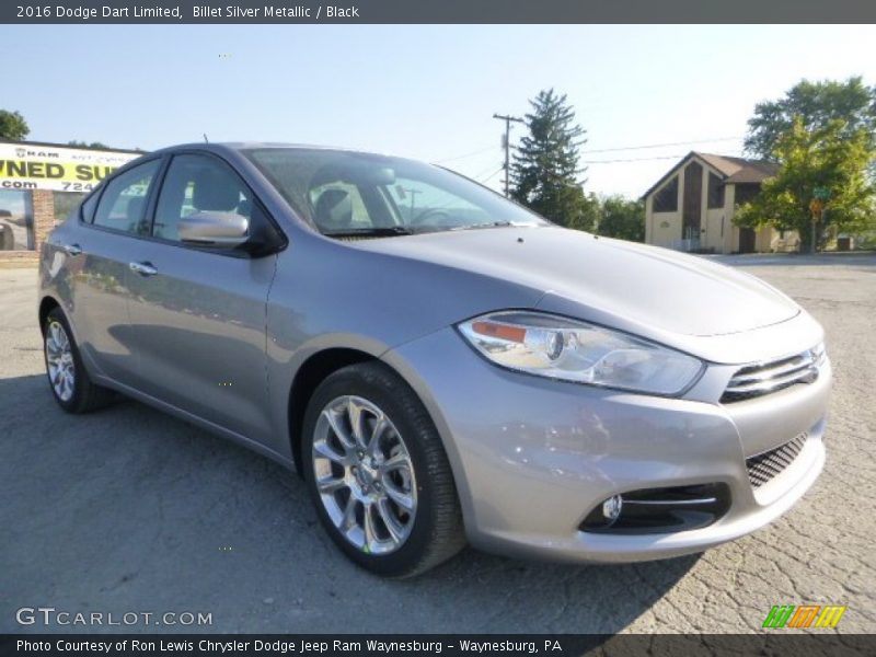 Front 3/4 View of 2016 Dart Limited