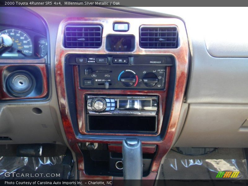 Millennium Silver Metallic / Oak 2000 Toyota 4Runner SR5 4x4