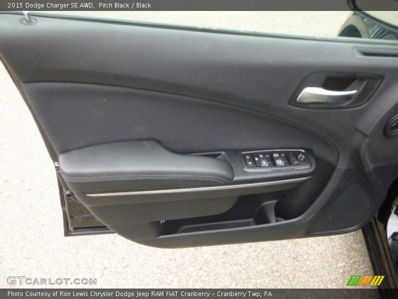 Pitch Black / Black 2015 Dodge Charger SE AWD