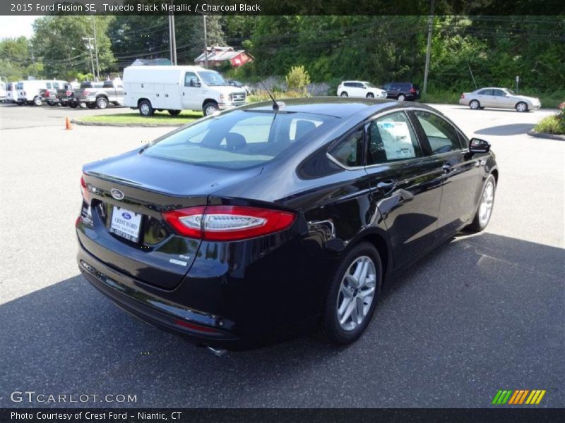 Tuxedo Black Metallic / Charcoal Black 2015 Ford Fusion SE