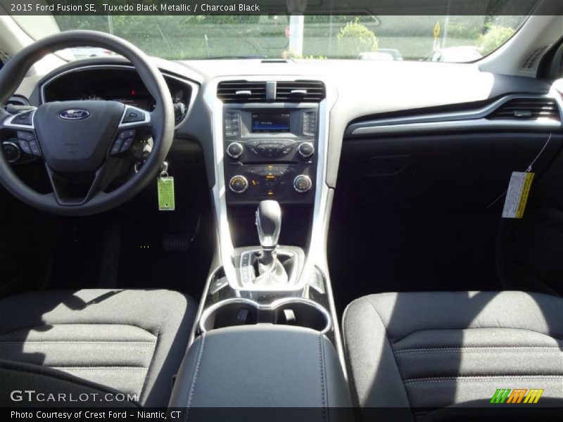 Tuxedo Black Metallic / Charcoal Black 2015 Ford Fusion SE