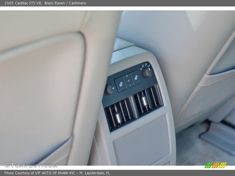 Black Raven / Cashmere 2005 Cadillac STS V8