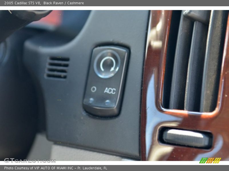 Black Raven / Cashmere 2005 Cadillac STS V8