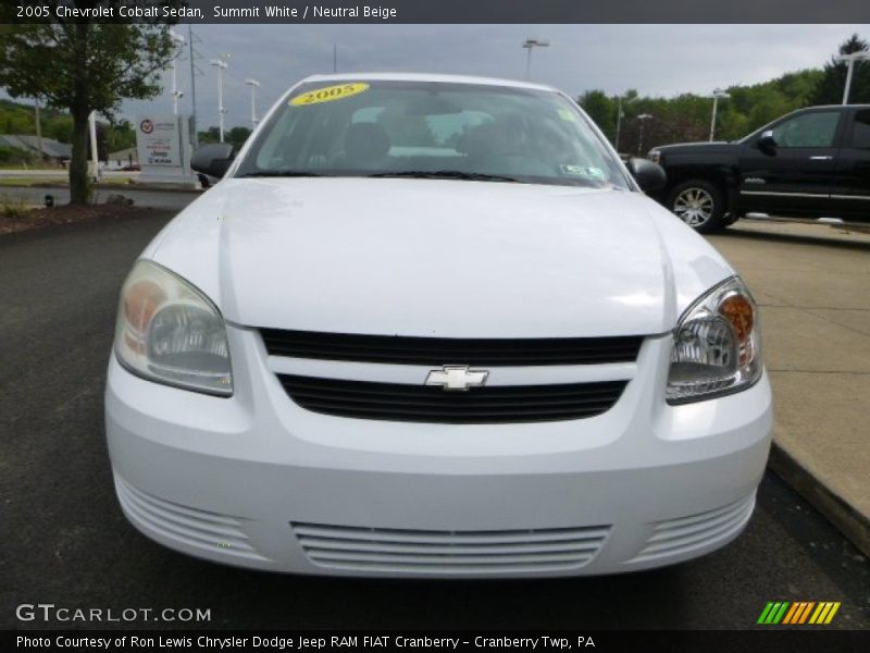 Summit White / Neutral Beige 2005 Chevrolet Cobalt Sedan