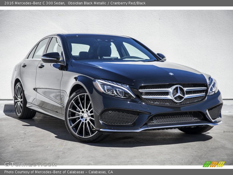 Front 3/4 View of 2016 C 300 Sedan
