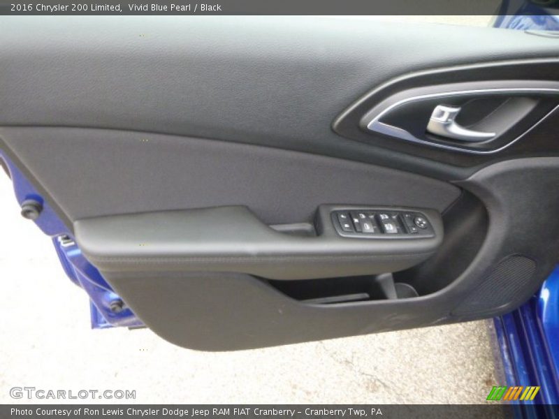 Vivid Blue Pearl / Black 2016 Chrysler 200 Limited