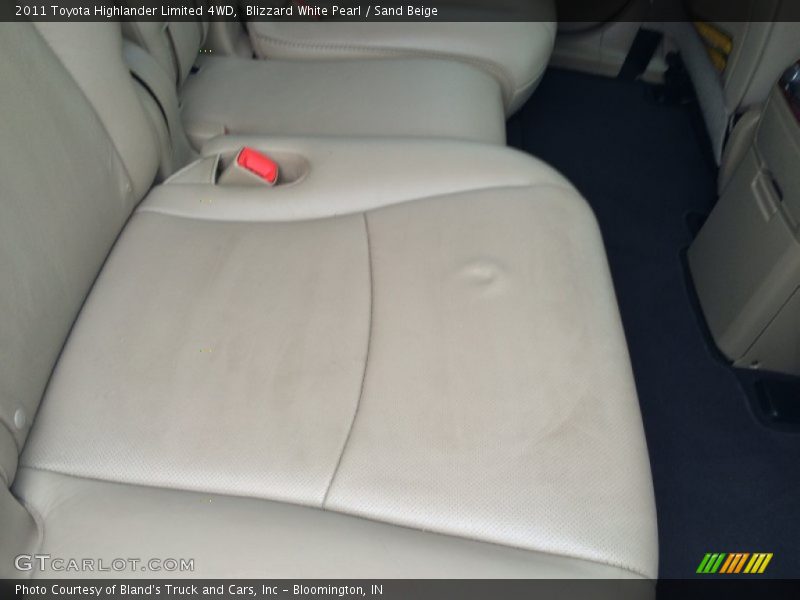 Blizzard White Pearl / Sand Beige 2011 Toyota Highlander Limited 4WD