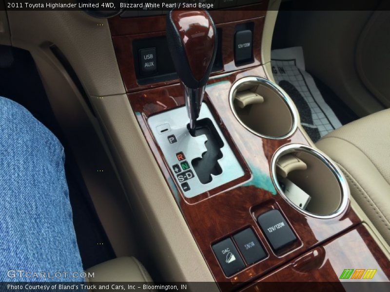 Blizzard White Pearl / Sand Beige 2011 Toyota Highlander Limited 4WD