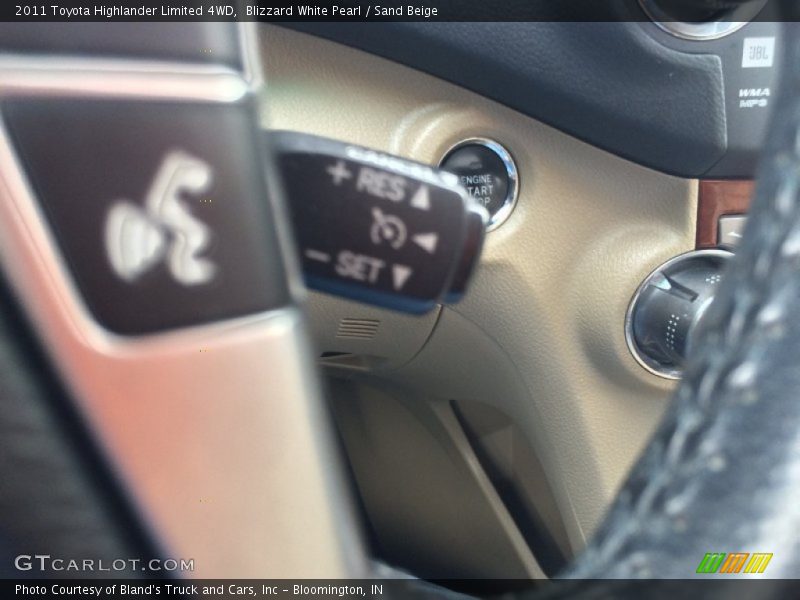 Blizzard White Pearl / Sand Beige 2011 Toyota Highlander Limited 4WD