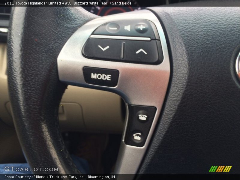 Blizzard White Pearl / Sand Beige 2011 Toyota Highlander Limited 4WD