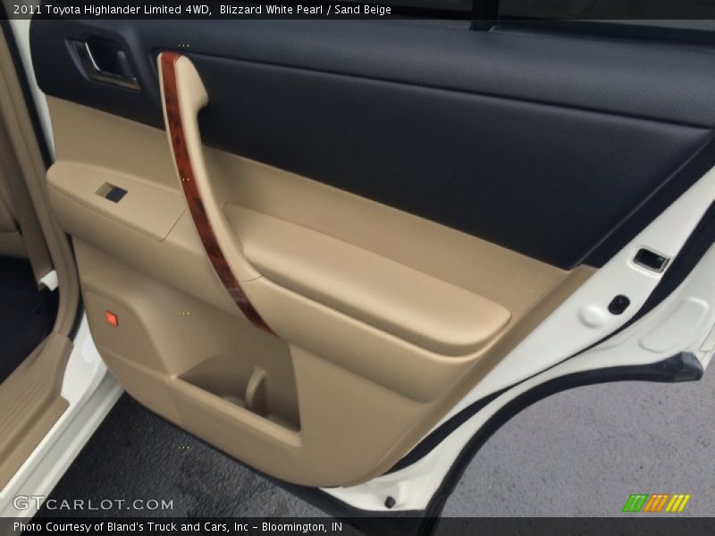 Blizzard White Pearl / Sand Beige 2011 Toyota Highlander Limited 4WD