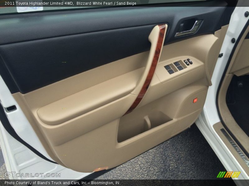 Blizzard White Pearl / Sand Beige 2011 Toyota Highlander Limited 4WD
