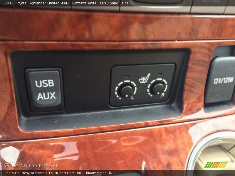 Blizzard White Pearl / Sand Beige 2011 Toyota Highlander Limited 4WD