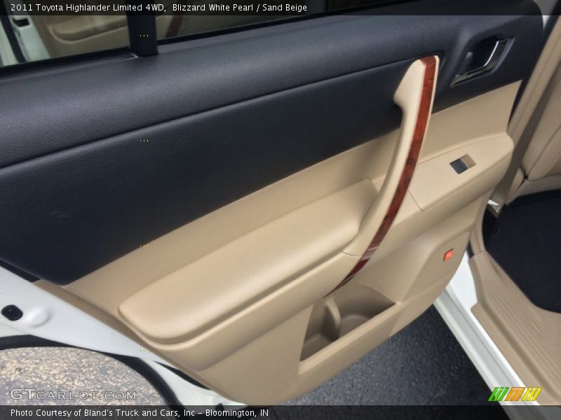 Blizzard White Pearl / Sand Beige 2011 Toyota Highlander Limited 4WD