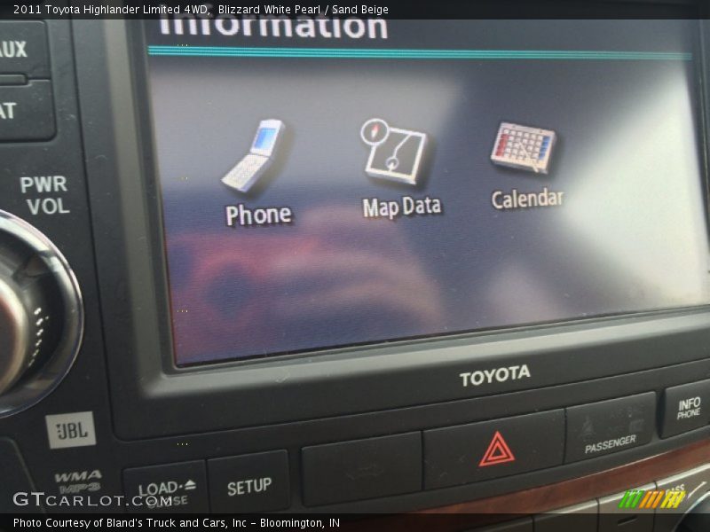 Blizzard White Pearl / Sand Beige 2011 Toyota Highlander Limited 4WD