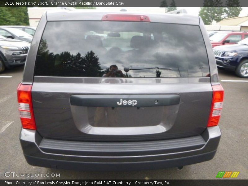 Granite Crystal Metallic / Dark Slate Gray 2016 Jeep Patriot Sport