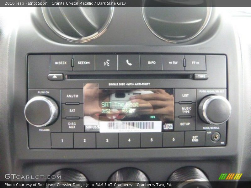 Controls of 2016 Patriot Sport