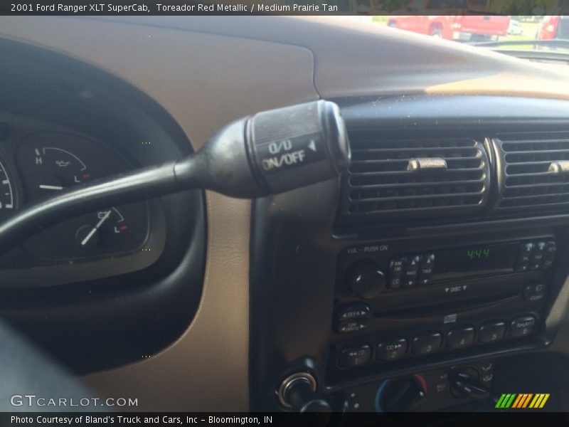 Toreador Red Metallic / Medium Prairie Tan 2001 Ford Ranger XLT SuperCab
