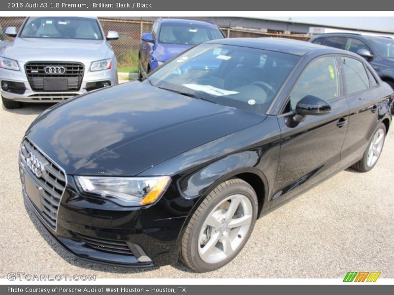 Front 3/4 View of 2016 A3 1.8 Premium