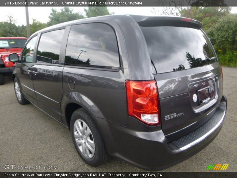 Granite Crystal Metallic / Black/Light Graystone 2016 Dodge Grand Caravan SE
