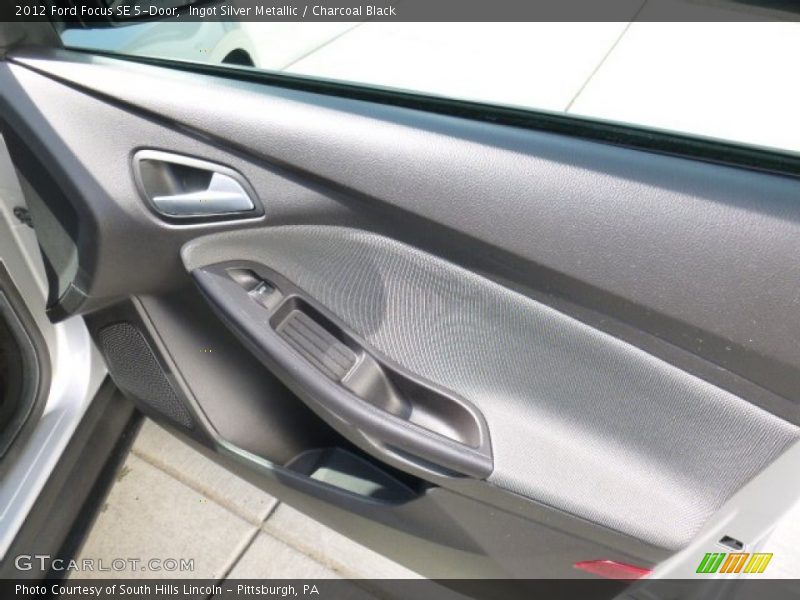 Ingot Silver Metallic / Charcoal Black 2012 Ford Focus SE 5-Door