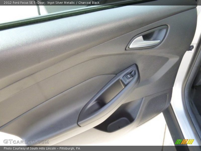 Ingot Silver Metallic / Charcoal Black 2012 Ford Focus SE 5-Door