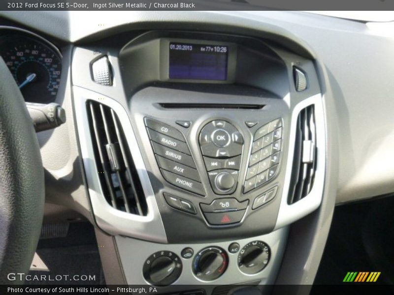 Ingot Silver Metallic / Charcoal Black 2012 Ford Focus SE 5-Door