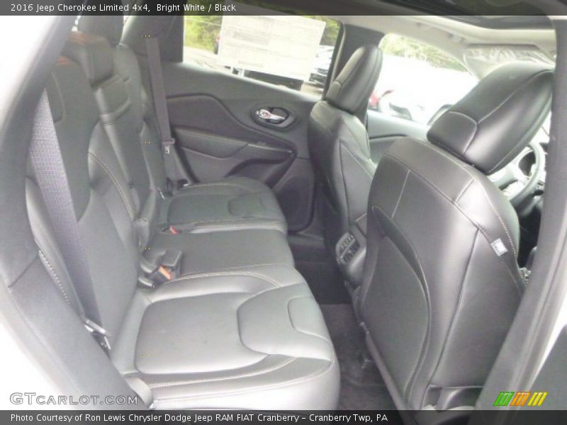 Bright White / Black 2016 Jeep Cherokee Limited 4x4